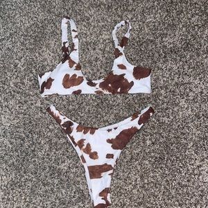 Thong bikini cow set